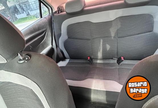 Autos - Chevrolet Prisma LT 2015 GNC 180000Km - En Venta
