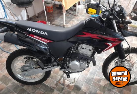 Motos - Honda TORNADO XR 250 2024 Nafta 792Km - En Venta