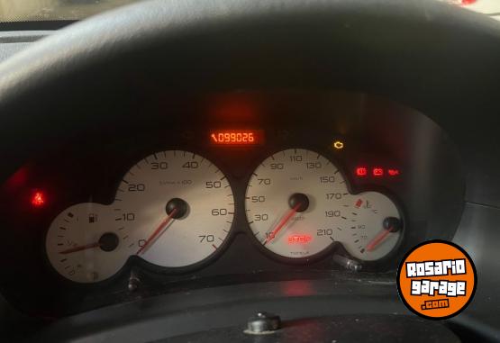Utilitarios - Peugeot Partner 1.6 Patagonica 2013 Nafta 99026Km - En Venta