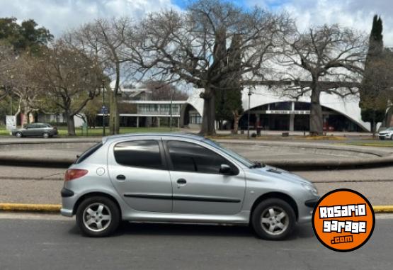 Autos - Peugeot 206 xrd 2006 Diesel 196000Km - En Venta