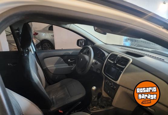 Autos - Renault Logan 2014 Nafta 142000Km - En Venta