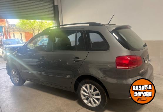 Autos - Volkswagen SURAN “TRENDLINE” 2015 Nafta 136000Km - En Venta