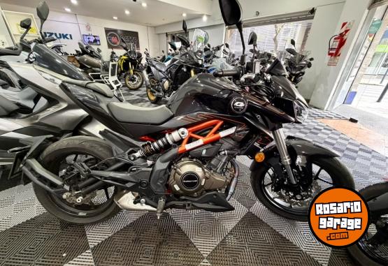 Motos - Qj Motor SRK 400 2025 Nafta 6600Km - En Venta