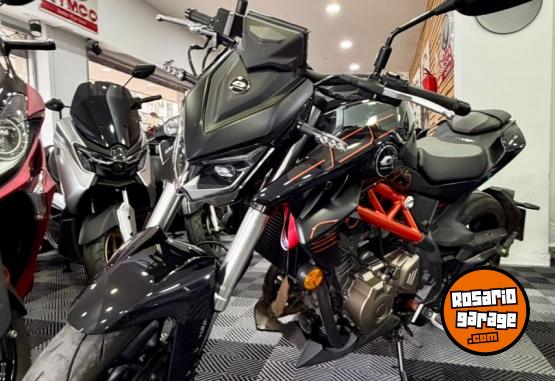 Motos - Qj Motor SRK 400 2025 Nafta 6600Km - En Venta