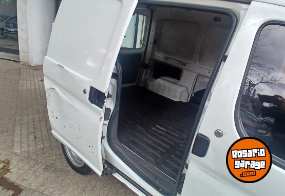 Utilitarios - Peugeot Partner / Berlingo 2012 Diesel - En Venta