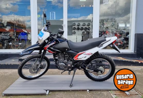 Motos - Motomel skua 250 2022 Nafta 5178Km - En Venta