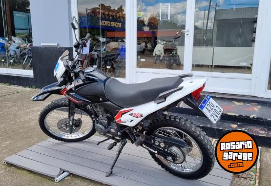 Motos - Motomel skua 250 2022 Nafta 5178Km - En Venta
