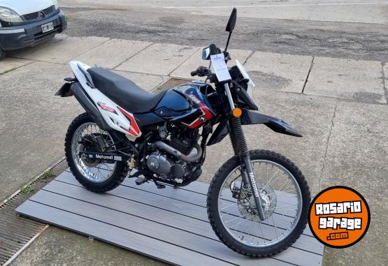 Motos - Motomel skua 250 2022 Nafta 5178Km - En Venta