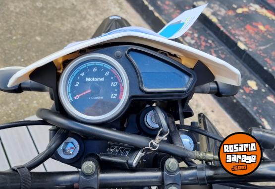 Motos - Motomel skua 250 2022 Nafta 5178Km - En Venta