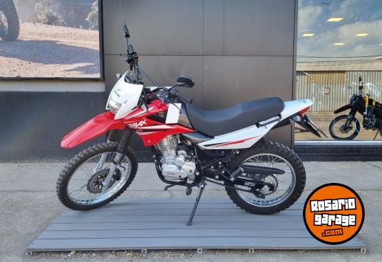 Motos - Corven TRIAX 150 2024 Nafta 5258Km - En Venta