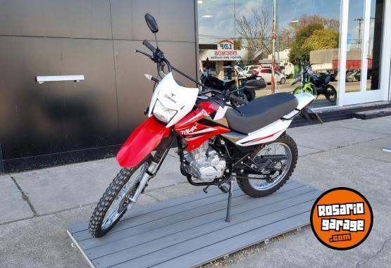 Motos - Corven TRIAX 150 2024 Nafta 5258Km - En Venta