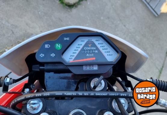 Motos - Corven TRIAX 150 2024 Nafta 5258Km - En Venta