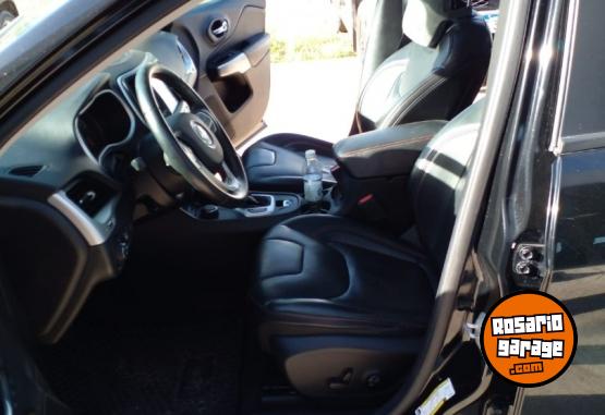 Camionetas - Jeep Jeep Cherokee 3.2 V6 2018 Nafta 162000Km - En Venta