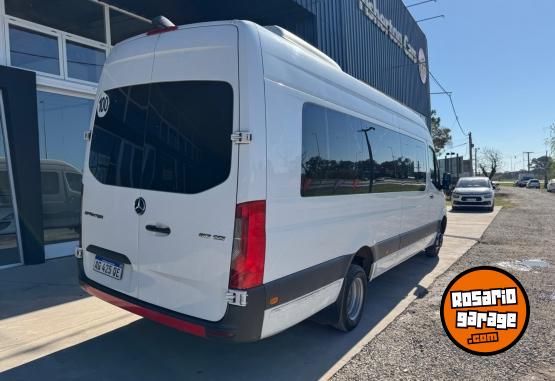 Utilitarios - Mercedes Benz SPRINTER 517 19+1 2024 Diesel 219000Km - En Venta