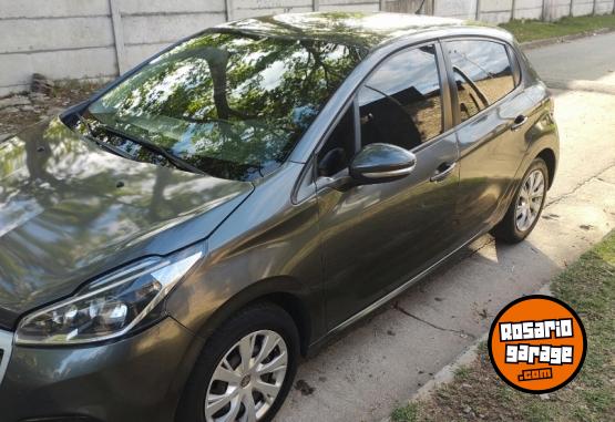 Autos - Peugeot 208 active 1.6 2018 Nafta 83000Km - En Venta