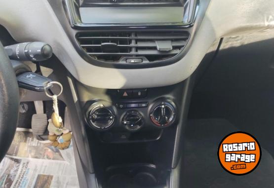 Autos - Peugeot 208 active 1.6 2018 Nafta 83000Km - En Venta