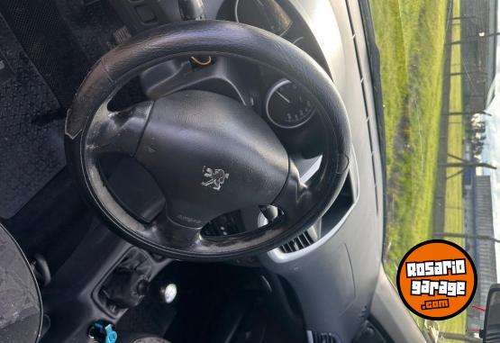 Autos - Peugeot 207 compact xs 2010 Nafta 200000Km - En Venta
