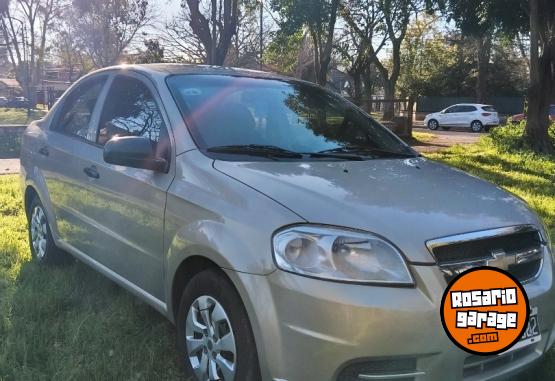 Autos - Chevrolet Aveo 2011 GNC 220000Km - En Venta