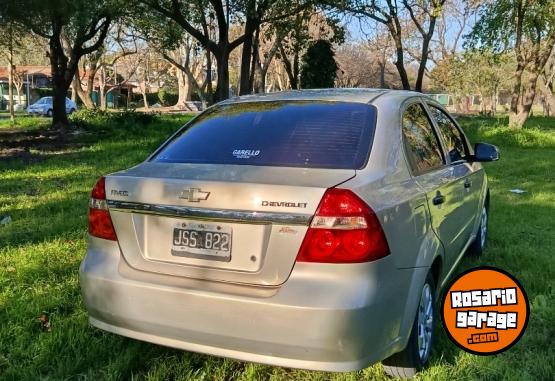 Autos - Chevrolet Aveo 2011 GNC 220000Km - En Venta