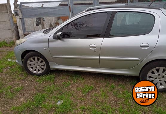 Autos - Peugeot 207 2008 Nafta 126000Km - En Venta
