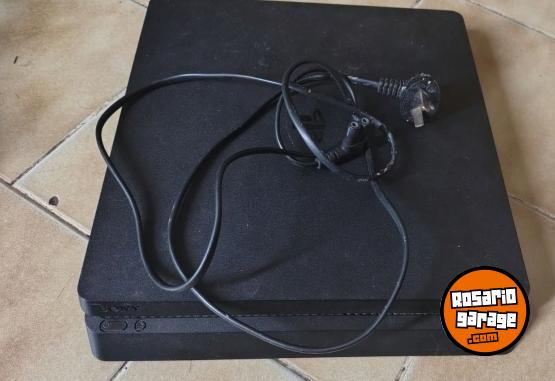 Electrónica - PLAYSTATION 4 CON 2 JOYSTICKS - En Venta