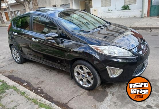 Autos - Ford Fiesta kinetic Titaniun 2012 Nafta 160000Km - En Venta