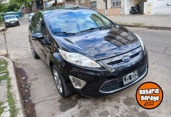 Autos - Ford Fiesta kinetic Titaniun 2012 Nafta 160000Km - En Venta