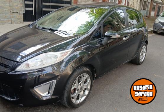 Autos - Ford Fiesta kinetic Titaniun 2012 Nafta 160000Km - En Venta