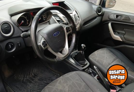 Autos - Ford Fiesta kinetic Titaniun 2012 Nafta 160000Km - En Venta