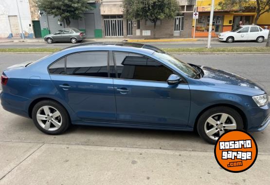 Autos - Volkswagen Vento 2016 Nafta 99000Km - En Venta