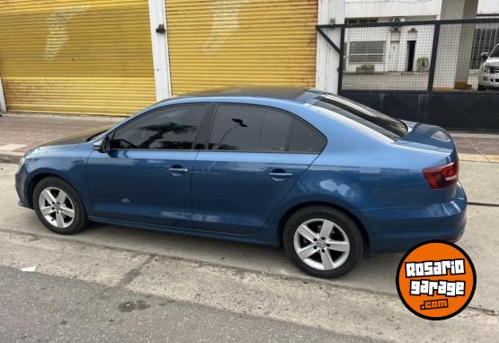 Autos - Volkswagen Vento 2016 Nafta 99000Km - En Venta