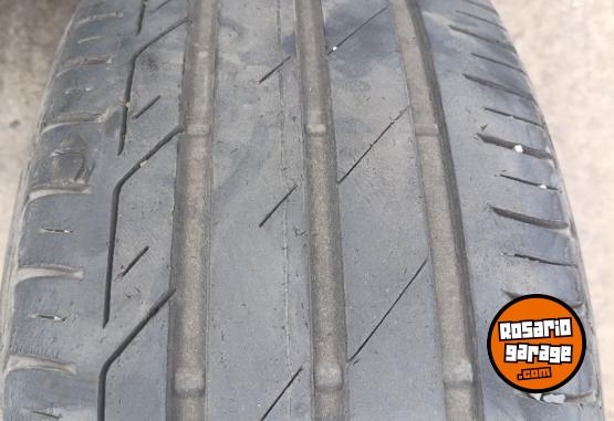 Accesorios para Autos - Cubiertas 215 50 17 muy buenas - En Venta