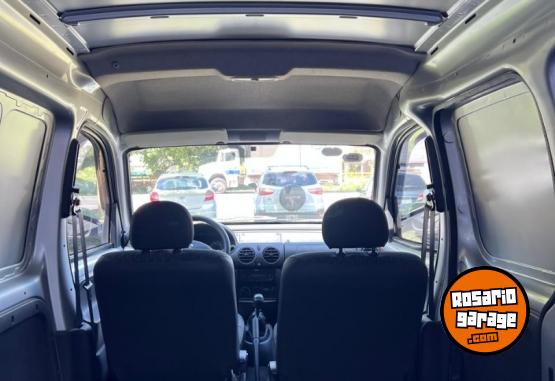Utilitarios - Renault KANGOO 2015 GNC 130000Km - En Venta