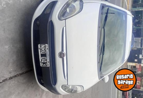 Autos - Fiat Palio Atracctive 2013 GNC 110000Km - En Venta