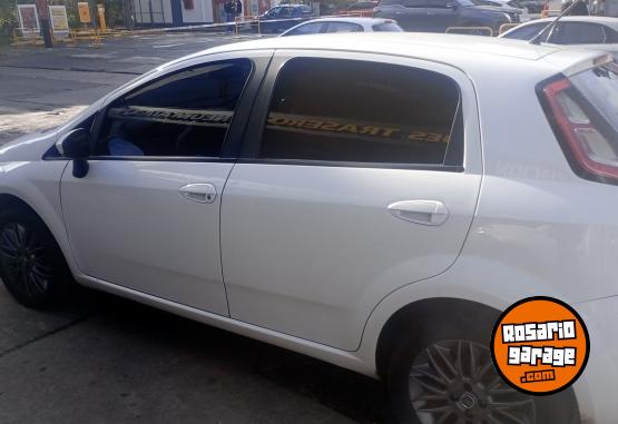 Autos - Fiat Palio Atracctive 2013 GNC 110000Km - En Venta