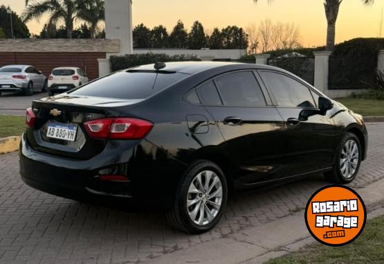 Autos - Chevrolet Cruze LT 2018 Nafta 120000Km - En Venta