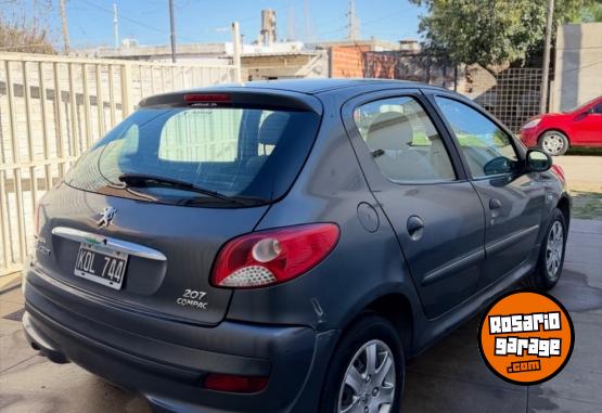 Autos - Peugeot 207 2011 Nafta 182000Km - En Venta