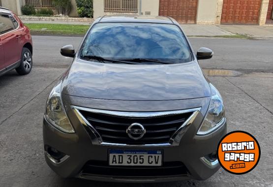Autos - Nissan Versa 2018 Nafta 80000Km - En Venta