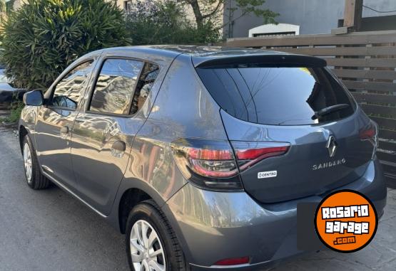 Autos - Renault Sandero Life 2023 Nafta 20000Km - En Venta