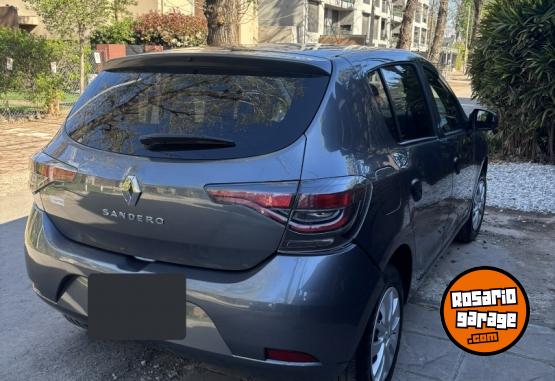 Autos - Renault Sandero Life 2023 Nafta 20000Km - En Venta