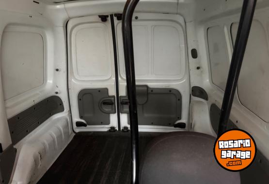 Utilitarios - Renault Kangoo furgón 2013 Diesel 240000Km - En Venta