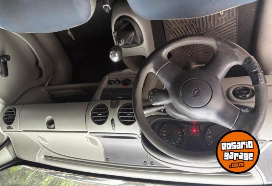 Utilitarios - Renault Kangoo furgón 2013 Diesel 240000Km - En Venta