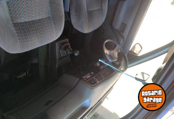 Autos - Renault 19 1995 GNC 306000Km - En Venta
