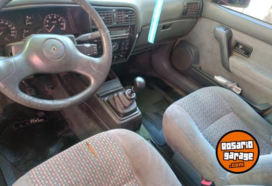 Autos - Renault 19 1995 GNC 306000Km - En Venta