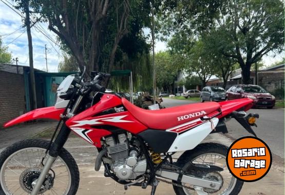 Motos - Honda Honda tornado 250 2024 Nafta 9800Km - En Venta