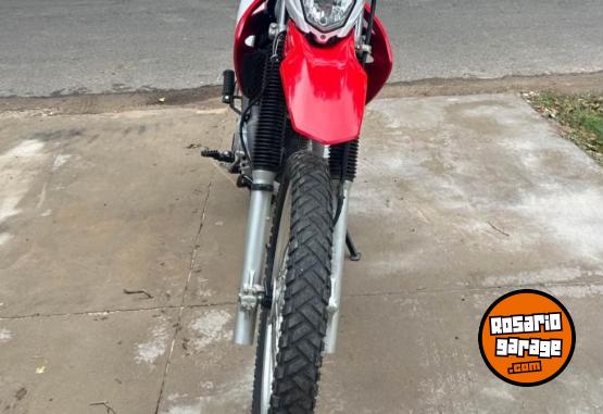 Motos - Honda Honda tornado 250 2024 Nafta 9800Km - En Venta