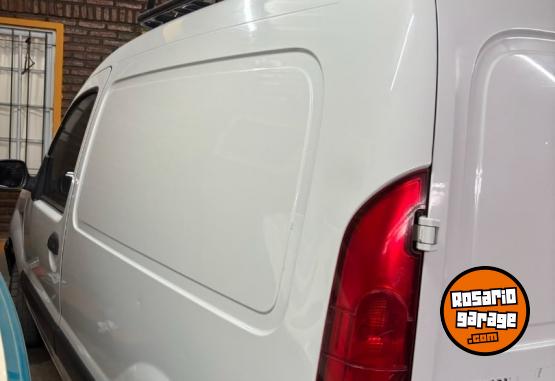 Utilitarios - Renault Kangoo 1.6 2016 GNC 220000Km - En Venta