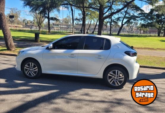 Autos - Peugeot 208 ALLURE 2022 Nafta 64000Km - En Venta