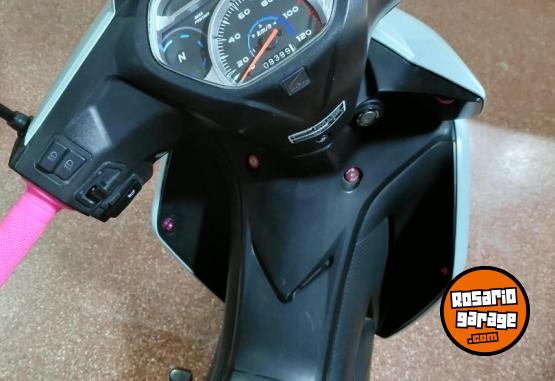 Motos - Honda Wave 2024 Nafta 8900Km - En Venta