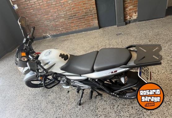 Motos - Bajaj Rowser 125 2026 Nafta 2300Km - En Venta
